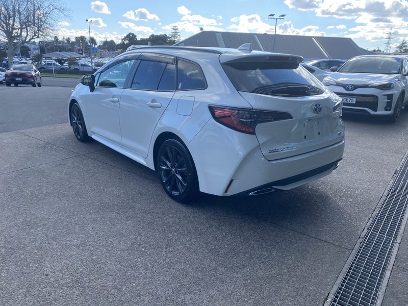 2021 Toyota Corolla 1.8 Hybrid WxB 5 Dr Wagon C... image 5