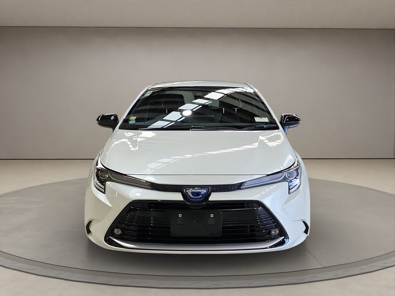2021 Toyota Corolla 1.8L Hybrid FWD Sedan image 2