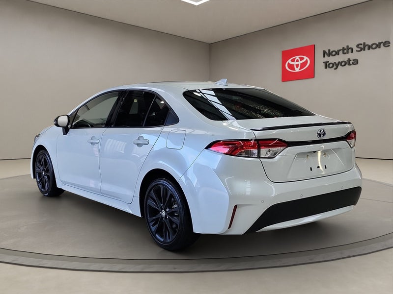 2021 Toyota Corolla 1.8L Hybrid FWD Sedan image 5