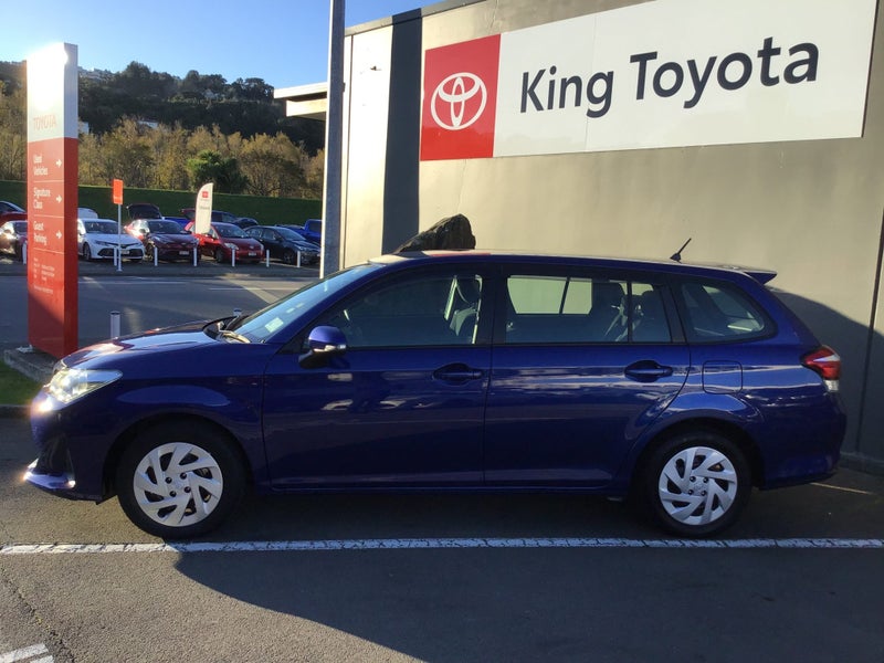 2021 Toyota Corolla Fielder Hybrid image 2