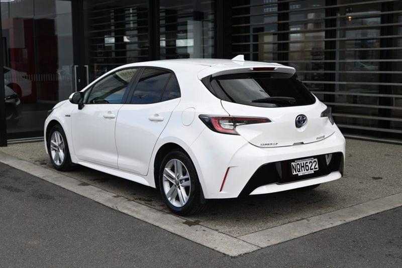 2021 Toyota Corolla GX 1.8 Petrol Hybrid FWD Ha... image 2