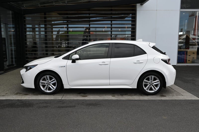 2021 Toyota Corolla GX 1.8 Petrol Hybrid FWD Ha... image 3