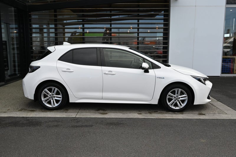 2021 Toyota Corolla GX 1.8 Petrol Hybrid FWD Ha... image 5