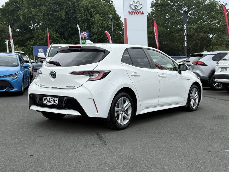 2021 Toyota Corolla GX 1.8L HYBRID image 3