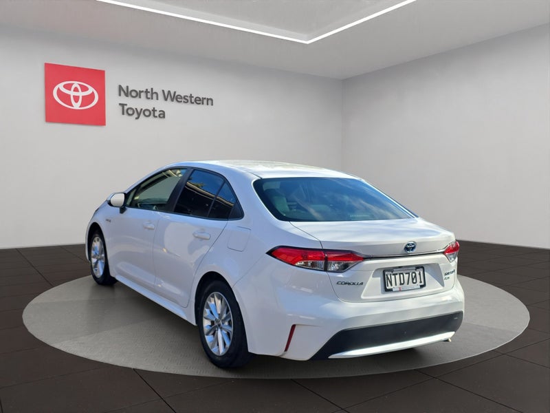 2021 Toyota Corolla GX 1.8L Hybrid FWD Hatchback image 5
