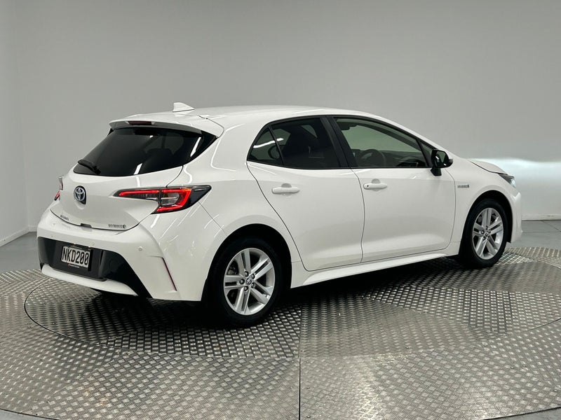 2021 Toyota Corolla GX 1.8P Hybrid image 3