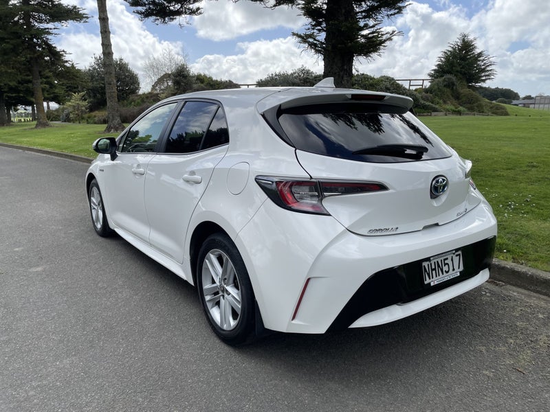 2021 Toyota Corolla GX 1.8P Hybrid Automatic Hatch image 3