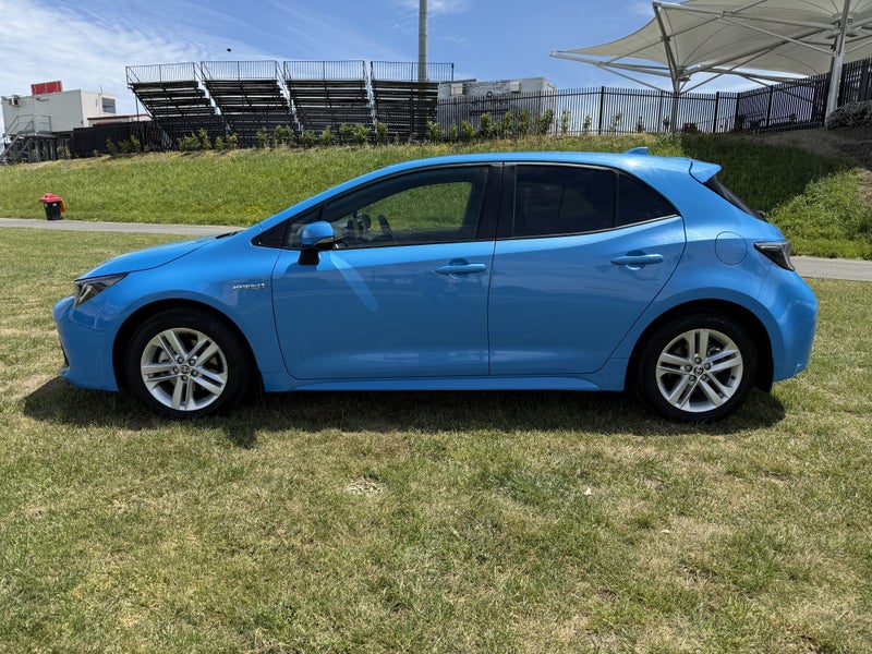 2021 Toyota Corolla GX 1.8P Hybrid FWD Automati... image 4