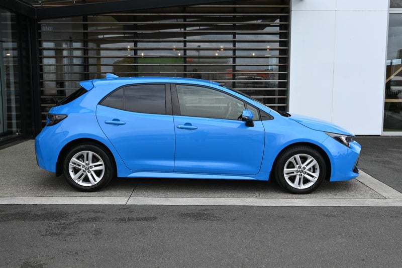 2021 Toyota Corolla GX 2.0 Petrol FWD Hatchback image 5