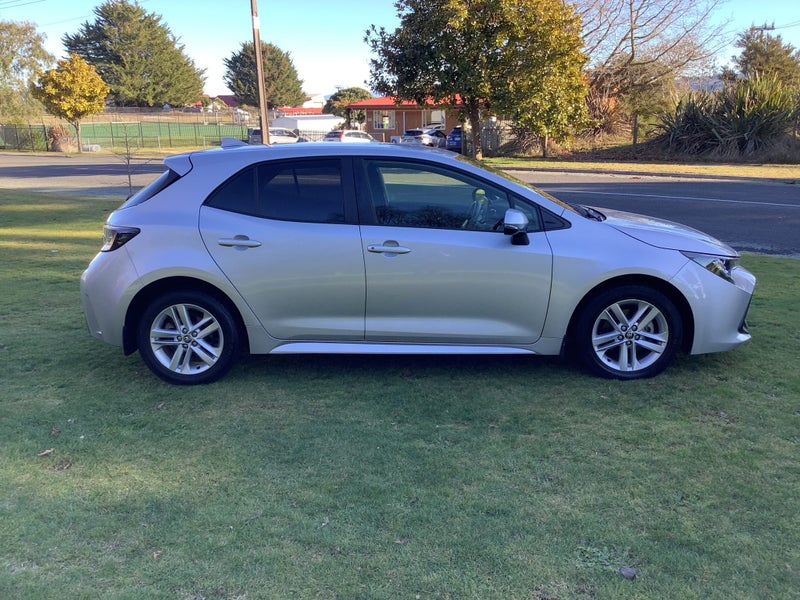 2021 Toyota Corolla GX 2.0L Petrol Hatchback image 4