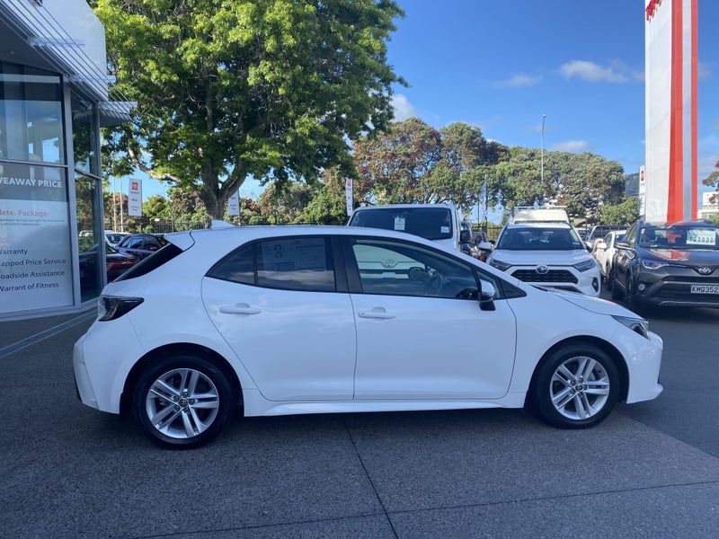 2021 Toyota Corolla GX 2.0P Hatch image 2