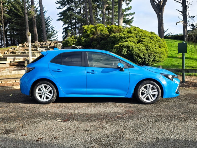 2021 Toyota Corolla GX image 2