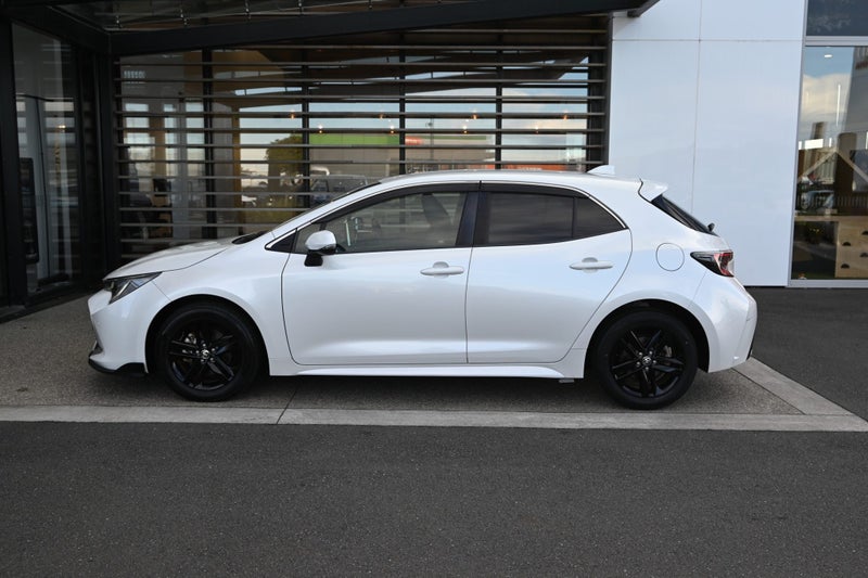 2021 Toyota Corolla Sport 1.8 Petrol Hybrid G F... image 3