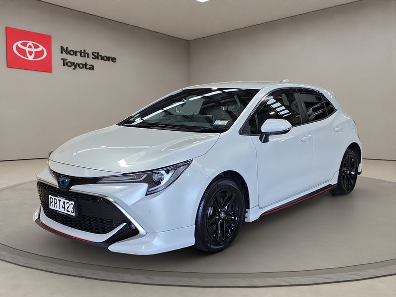 2021 Toyota Corolla Sport 1.8L Hybrid G FWD Hat... image 3