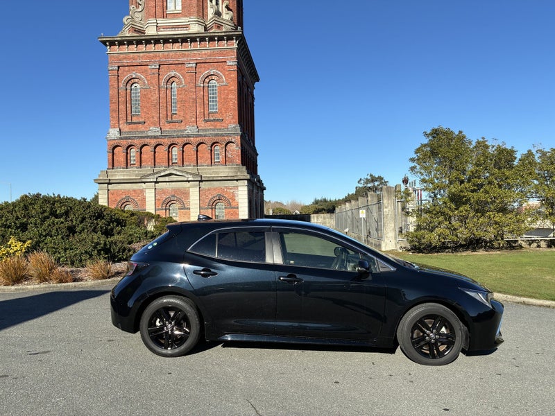 2021 Toyota Corolla Sport Hybrid G Spec image 2