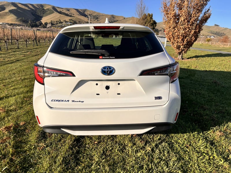 2021 Toyota Corolla Touring 1.8 Hybrid G X 5 Dr... image 5