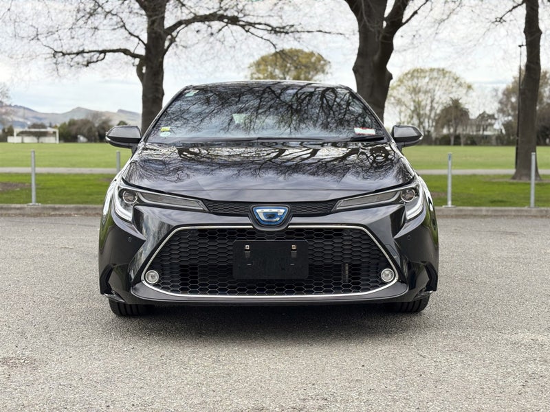 2021 Toyota Corolla Touring 1.8 Hybrid Wagon image 2