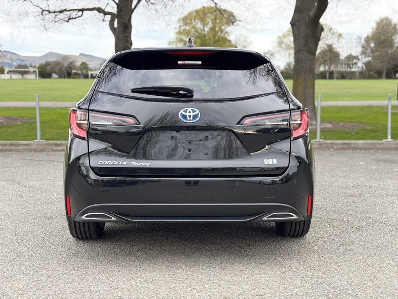 2021 Toyota Corolla Touring 1.8 Hybrid Wagon image 4