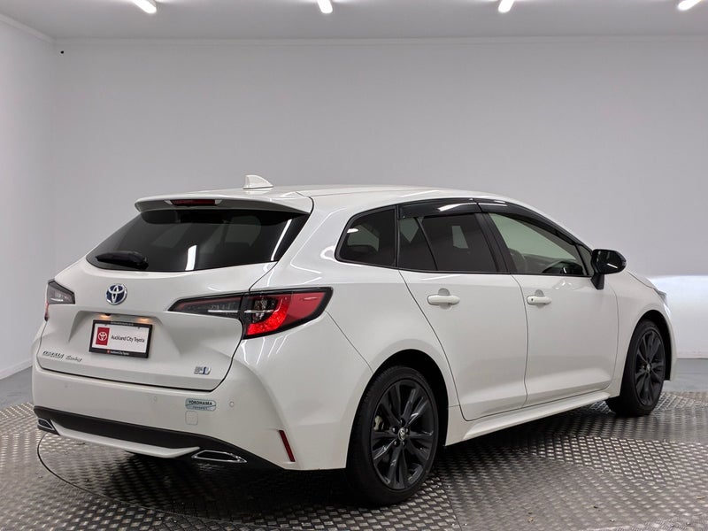 2021 Toyota Corolla Touring 1.8 Hybrid WxB image 3