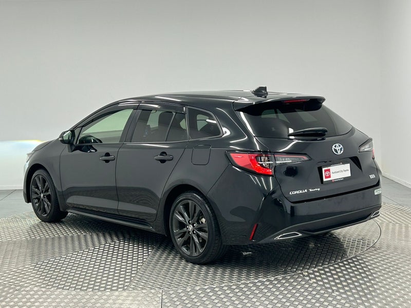 2021 Toyota Corolla Touring 1.8 Hybrid WxB image 5
