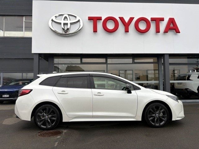 2021 Toyota Corolla Touring 1.8 Hybrid WxB image 2