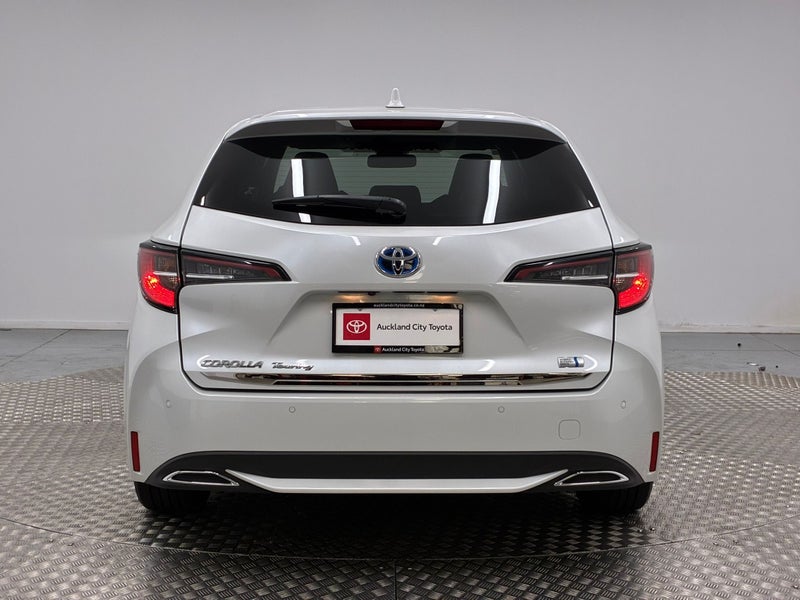 2021 Toyota Corolla Touring 1.8 Hybrid WxB image 4
