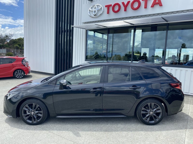 2021 Toyota Corolla Touring 1.8 Hybrid WxB 5 Dr... image 2