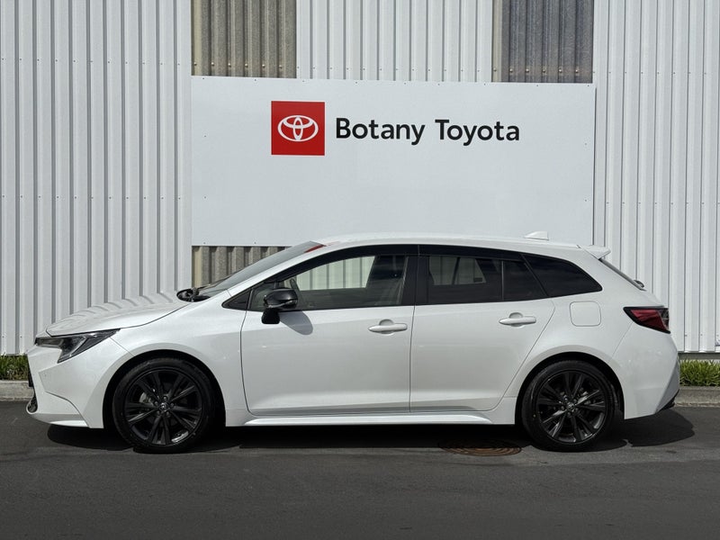 2021 Toyota Corolla Touring 1.8 Hybrid WxB 5 Dr... image 4