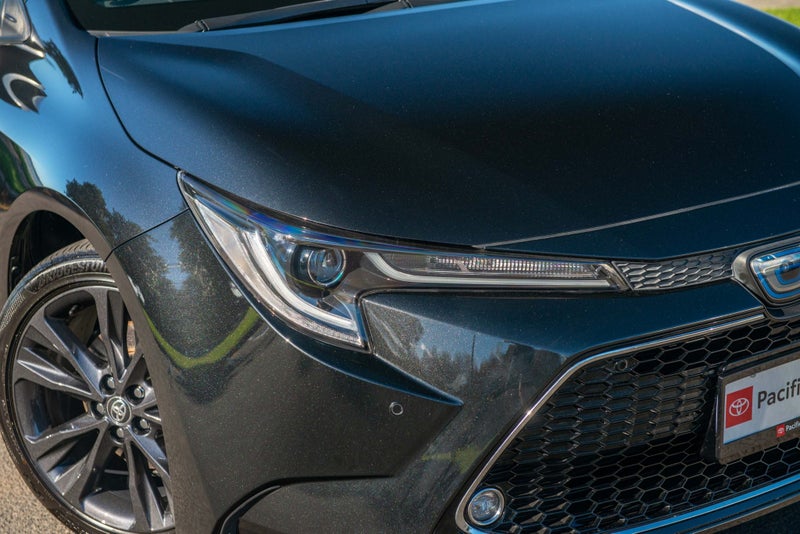 2021 Toyota Corolla Touring 1.8 Hybrid WxB 5 Dr... image 2