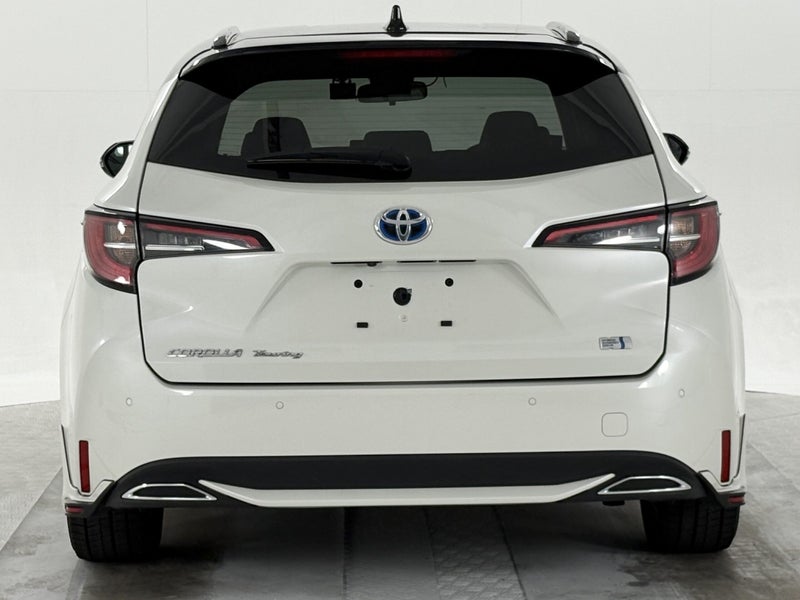 2021 Toyota Corolla Touring 1.8 Hybrid WxB 5 Dr... image 4