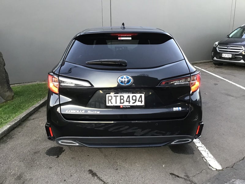 2021 Toyota Corolla Touring 1.8 Hybrid WxB image 3