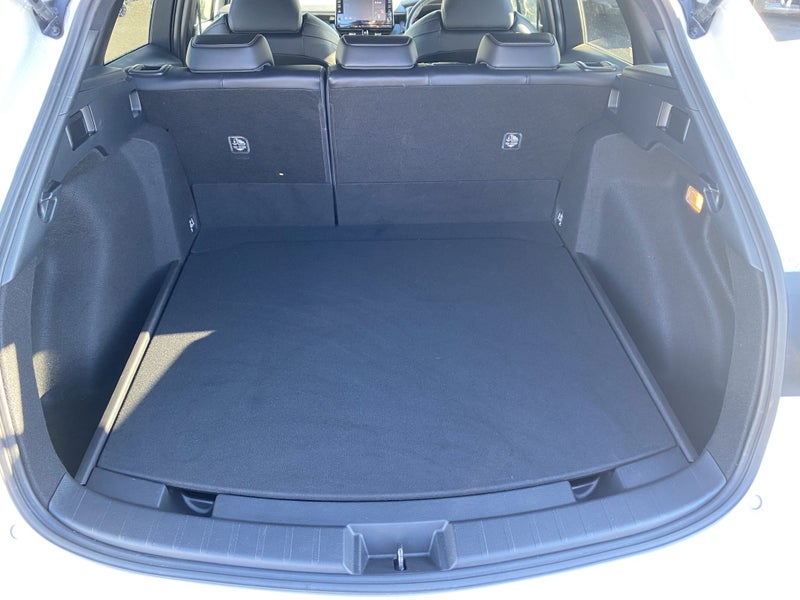 2021 Toyota Corolla Touring 1.8 Hybrid WxB image 4