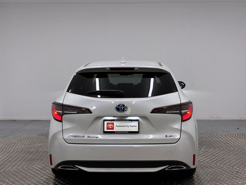 2021 Toyota Corolla Touring 1.8 Hybrid WxB image 4