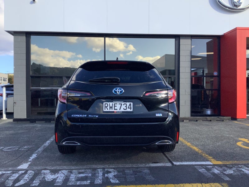 2021 Toyota Corolla Touring 1.8 Hybrid WxB Wagon image 4