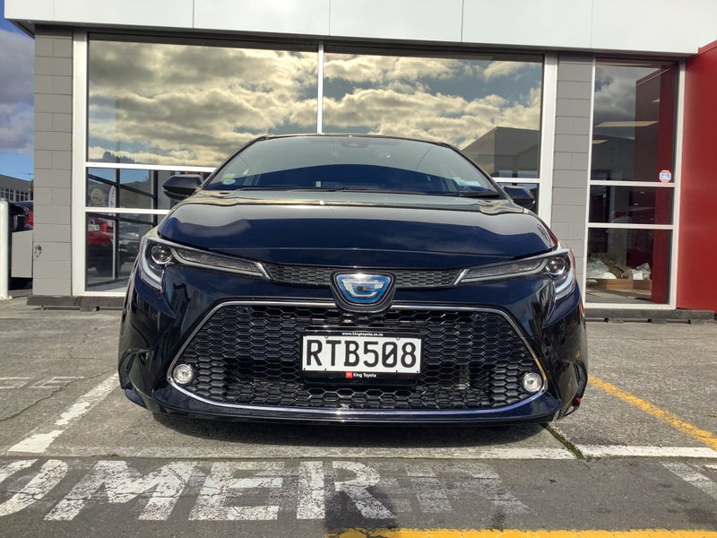 2021 Toyota Corolla Touring 1.8 Hybrid WXB Wagon image 2