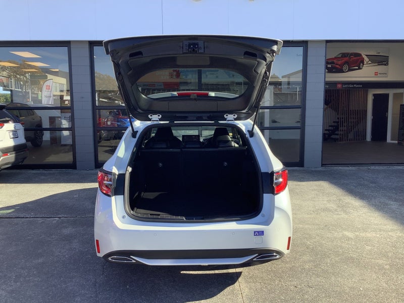 2021 Toyota Corolla Touring 1.8 Hybrid WxB Wagon image 5
