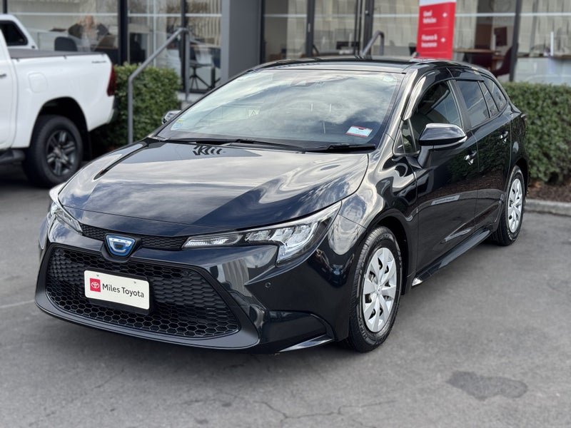 2021 Toyota Corolla Touring 1.8 Hybrid X Plus,... image 3