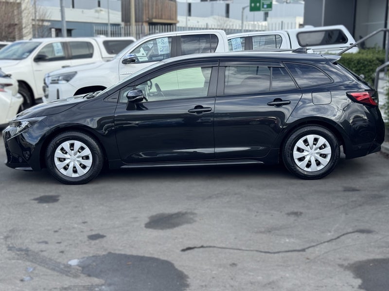 2021 Toyota Corolla Touring 1.8 Hybrid X Plus,... image 4
