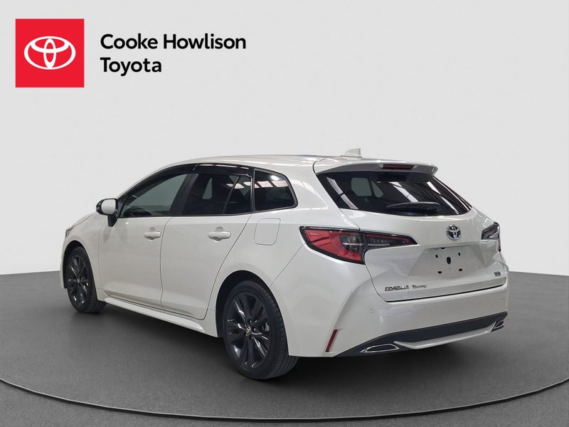 2021 Toyota Corolla Touring 1.8L Hybrid image 5