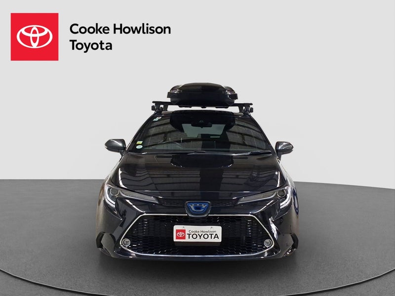 2021 Toyota Corolla Touring 1.8L Hybrid image 2