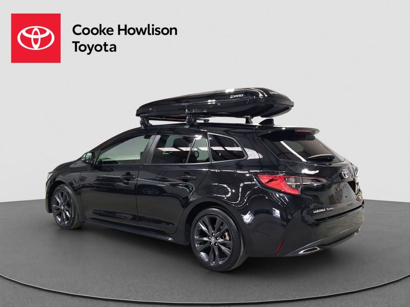 2021 Toyota Corolla Touring 1.8L Hybrid image 5
