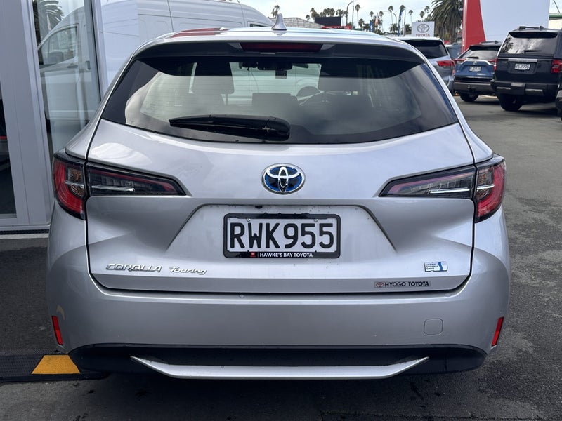 2021 Toyota Corolla Touring 1.8P G X HYBRID Auto image 4