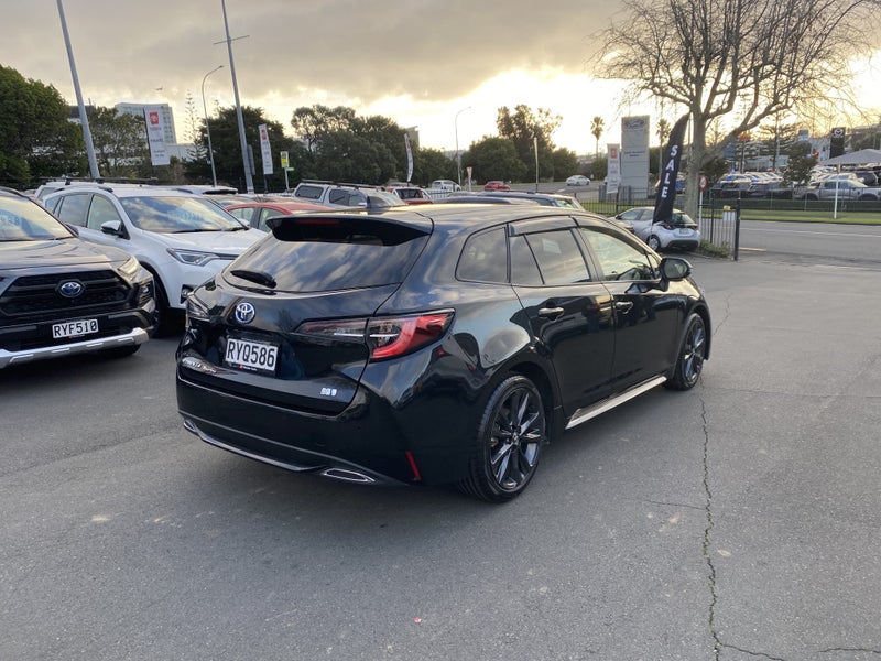 2021 Toyota Corolla TOURING Hybrid WxB image 2