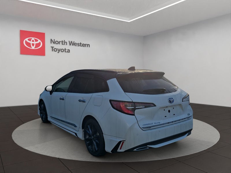 2021 Toyota Corolla Touring Touring 1.8L Hybrid... image 5