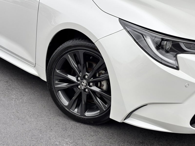 2021 Toyota Corolla Touring WXB 1.8 HYBRID SPOR... image 5