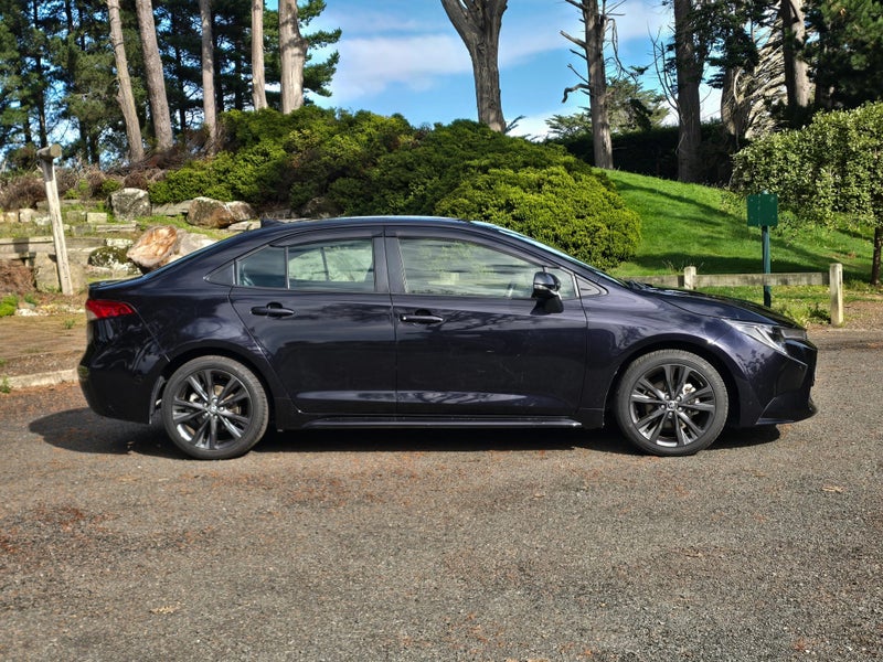 2021 Toyota Corolla WxB Hybrid image 2