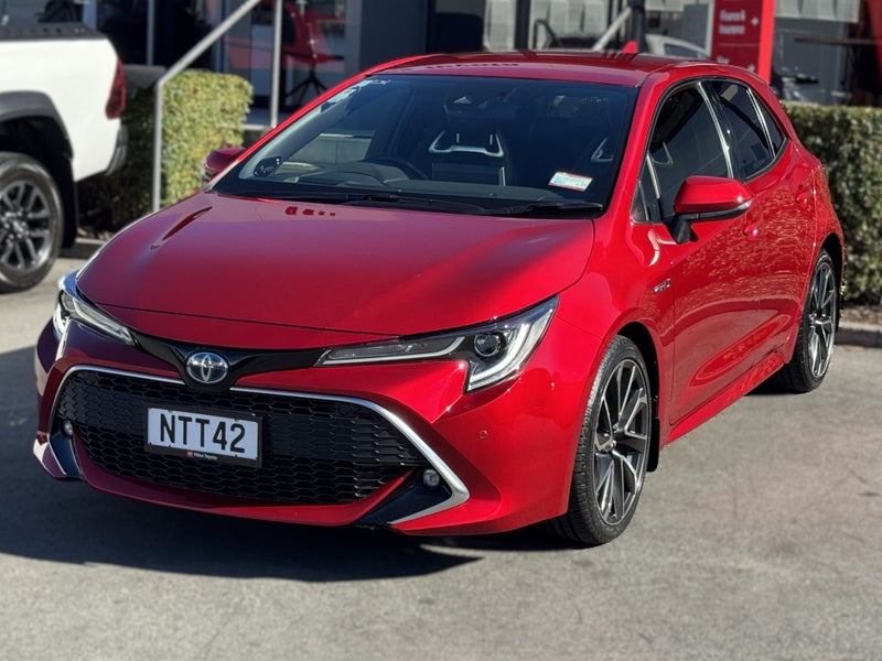 2021 Toyota Corolla ZR 1.8L HYBRID FWD HATCHBACK image 3