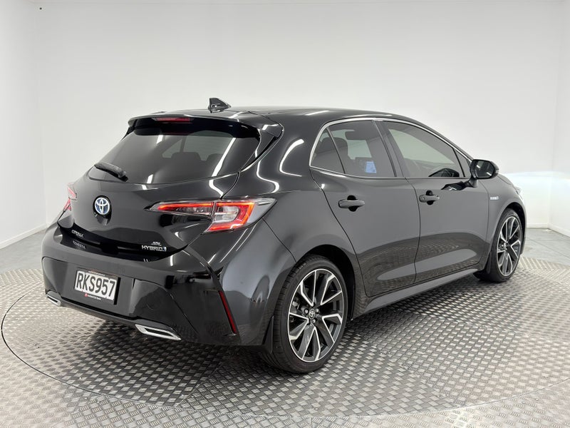 2021 Toyota Corolla ZR 1.8P Hybrid image 3