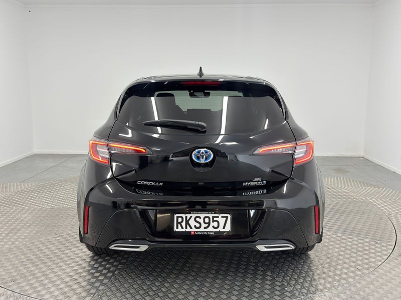 2021 Toyota Corolla ZR 1.8P Hybrid image 4
