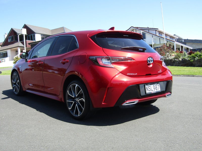 2021 Toyota Corolla ZR 1.8P HYBRID image 4